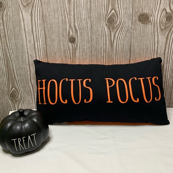 Other - NWT🎃HOCUS POCUS/TRICK OR TREAT Reversible Pillow
